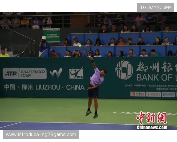 网坛焦点赛事激战正酣顶尖选手争夺冠军荣誉